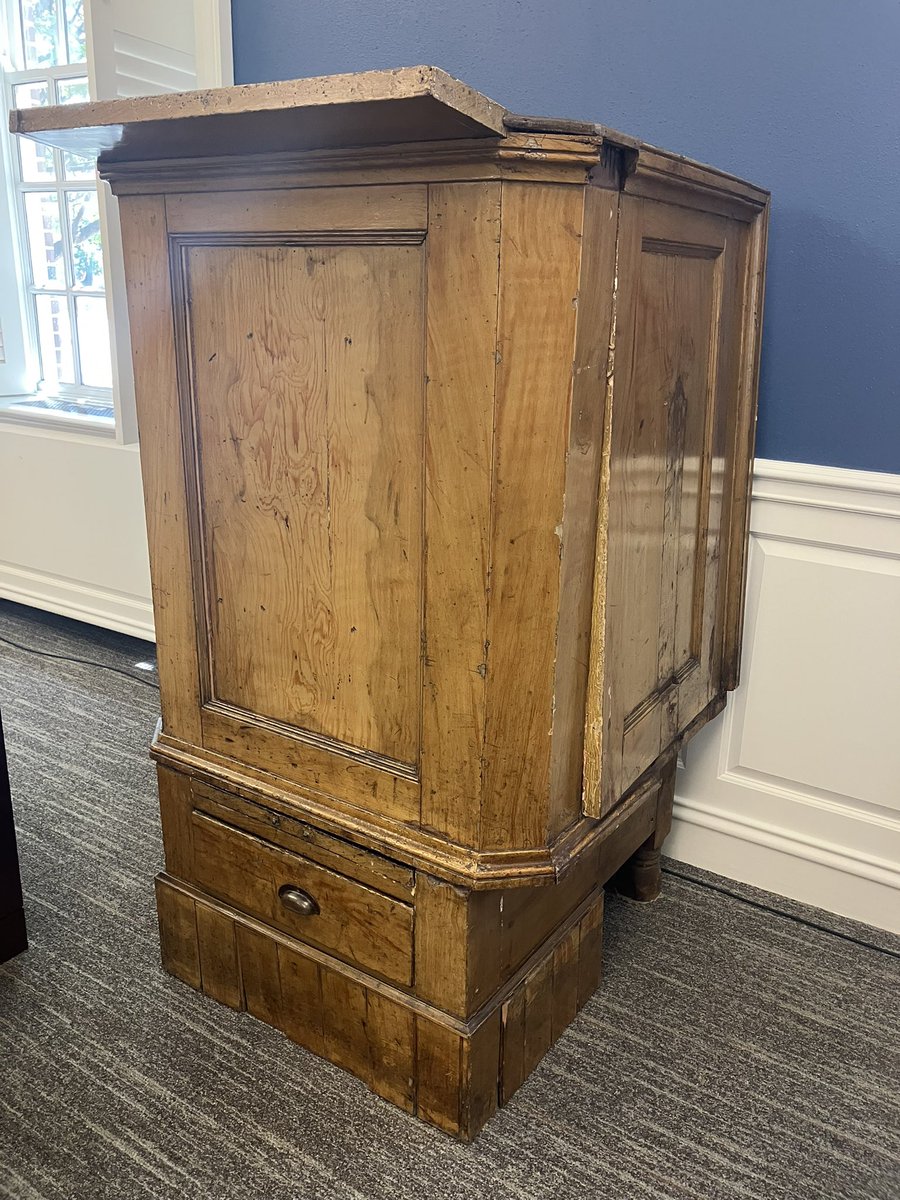 DavidPaternostr's tweet photo. John Wesley had his own portable lectern that he took from place to place so he could preach anywhere and…I kinda respect it https://t.co/WMMa88mdFz