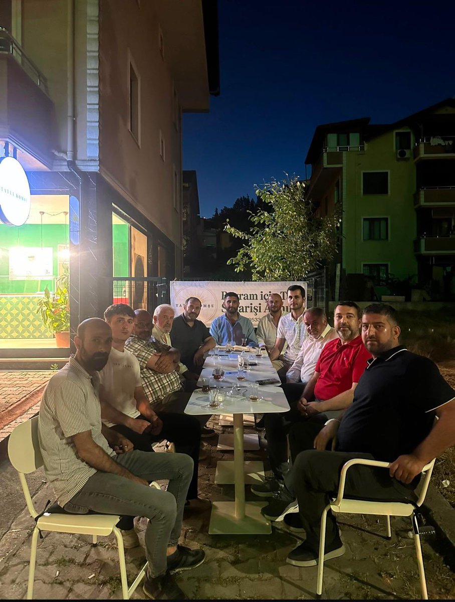 AkPartiDerincee's tweet photo. ..Ömer Fatih İşcan Yavuz Sultan Mahalle Başkanımız Tanju Ayçiçek Meclis Üyemiz Kenan Yalçın ve mahalle yönetimimizin katılımı ile toplantımızı gerçekleştirdik.
#AKPartiDerince 🇹🇷 https://t.co/vU1qCU24hR