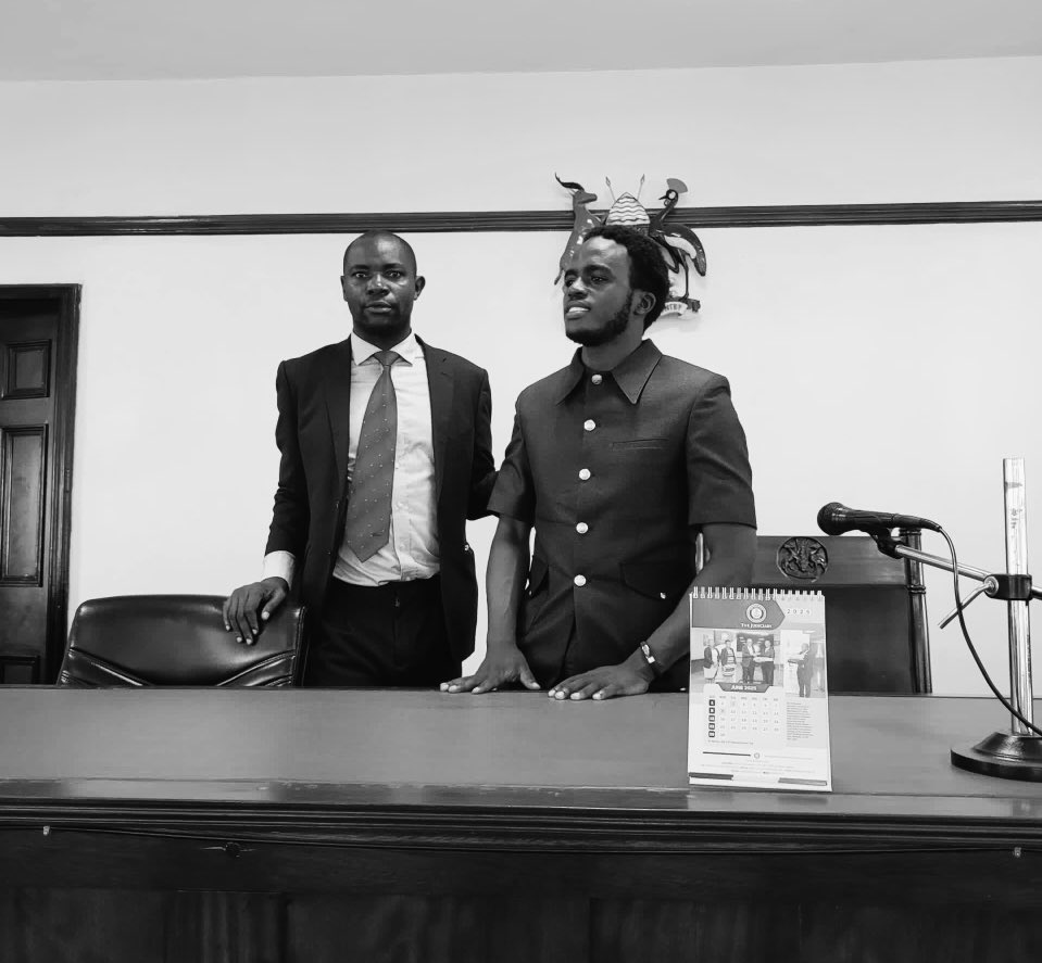KMutahungaa's tweet photo. “Free Male Mabirizi NOW! The fearless rule-of-law warrior is rotting in dungeons for speaking truth to power. Enough of this tyranny! Call it what it is: political kidnapping!
Release our champion.
#FreeMaleMabirizi #UgandaRising 🔥 https://t.co/Dz5QNMEGZV