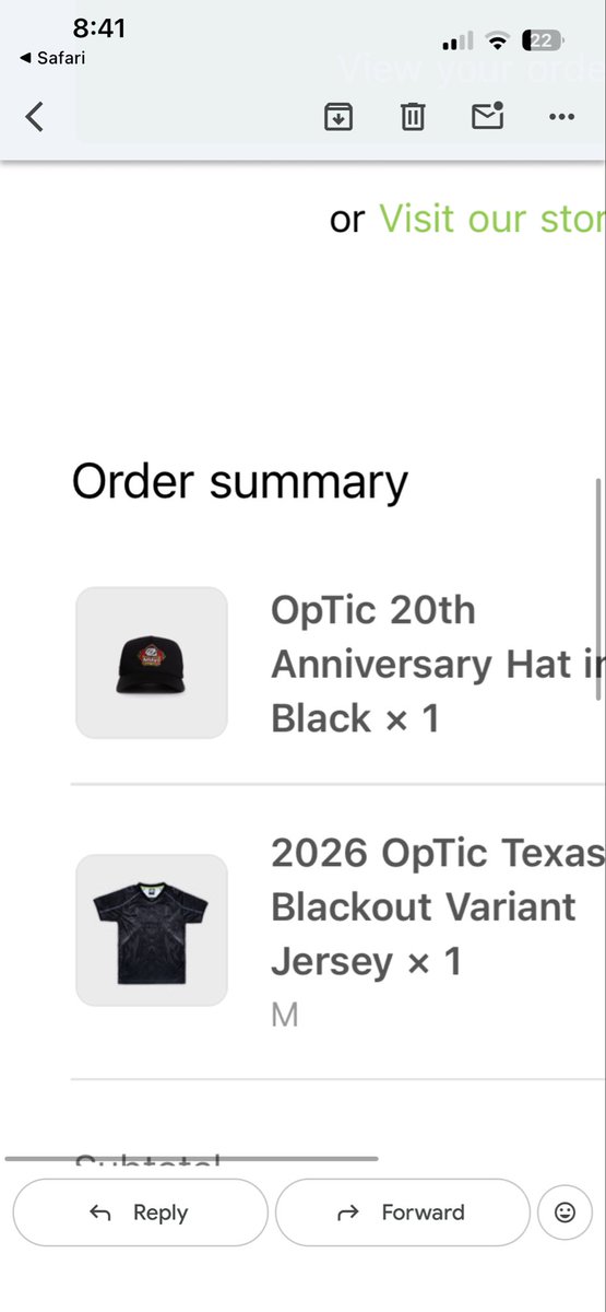 CanhamOG's tweet photo. Respect for the improved shipping and website for the UK green wall! Can’t wait to get my hands on that blacked out jersey 🔥🔥@OpTic @H3CZ https://t.co/VVDV8WKhKb