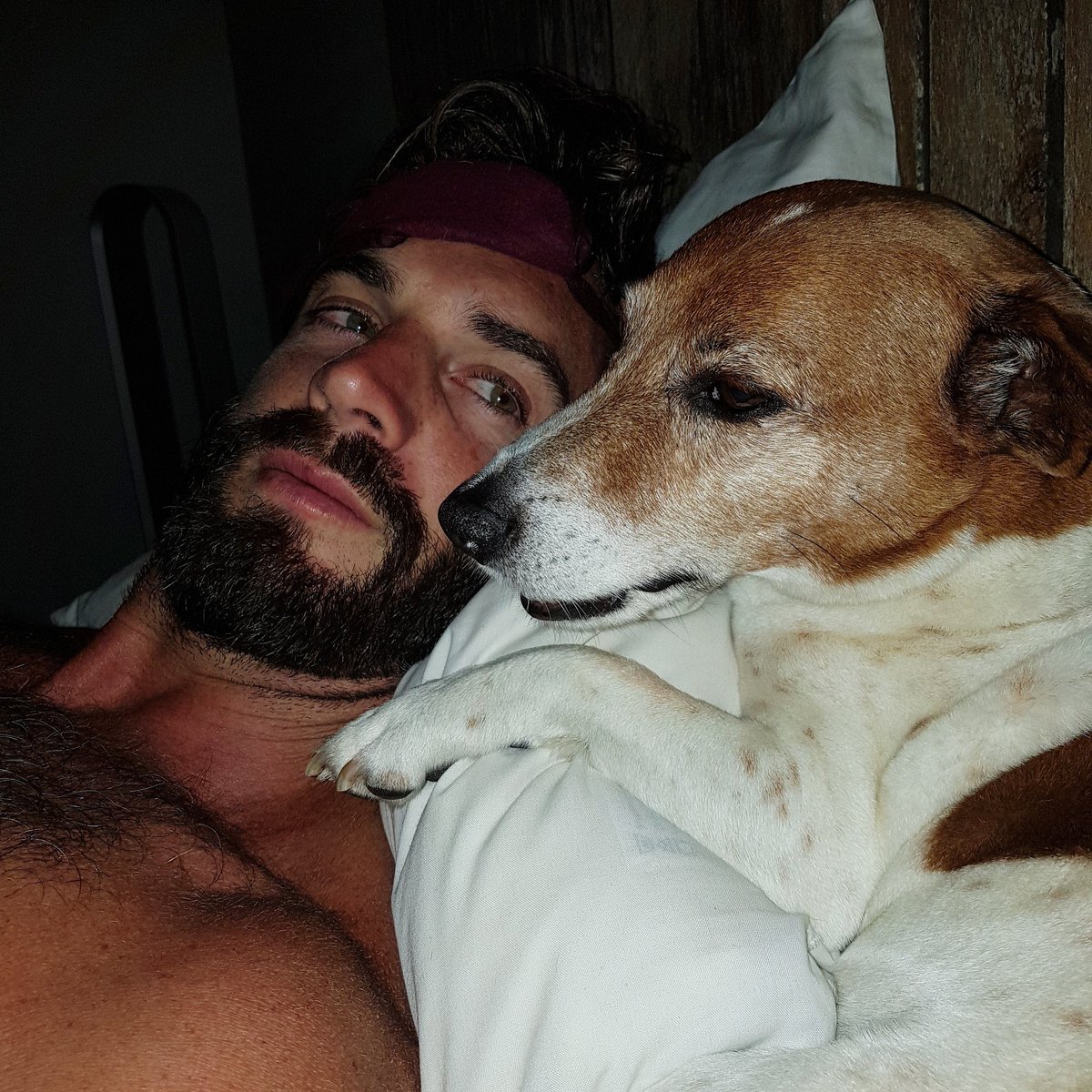 marcbucknerr1's tweet photo. Repost if your pet is your best friend ❤️ https://t.co/GLBWqzWm0w