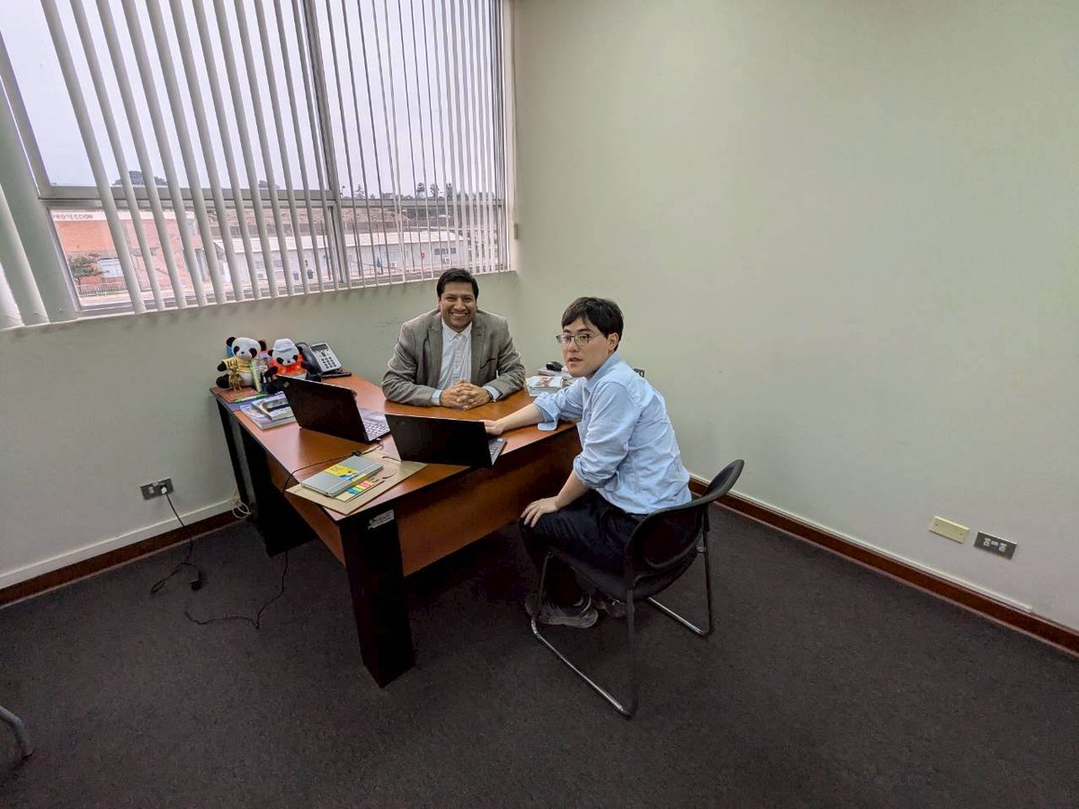 NOkadamining's tweet photo. [#SakuraScience Program #3]

Visitamos la PUCP (@pucp) en Perú y nos reunimos con el profesor que será invitado a Japón. Sostuvimos una conversación muy provechosa de cara a la implementación del Programa Sakura Science.

Desde Perú, está previsto invitar a Japón a un profesor y a un estudiante.

En este programa, invitaremos a investigadores de Perú, Chile y Ecuador a Japón para realizar investigación conjunta sobre minería inteligente.
#Minería #Mining