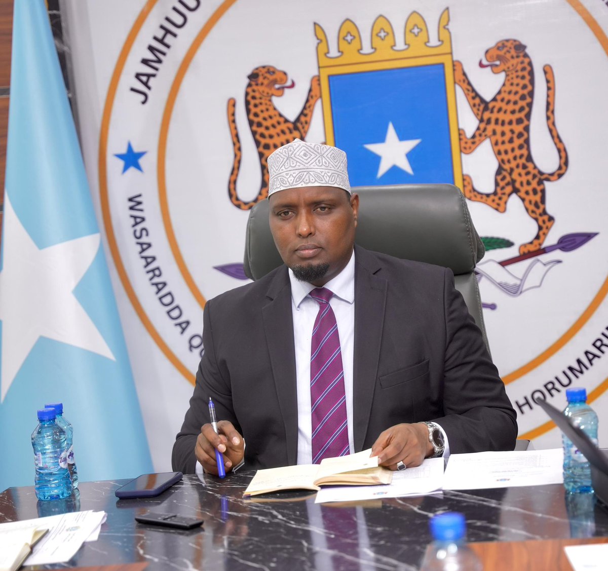HonBeenebeene's tweet photo. Today, I chaired the Ministry's Senior Leadership Meeting to review progress on our strategic priorities, advance the midterm review of the Ministry's Five-Year Strategic Plan, strengthen resource mobilization and development partnerships, and reinforce internal coordination to deliver better results for the Somali people.

Effective leadership, accountability, and teamwork remain central to implementing the National Transformation Plan (2025–2029).

 @MoPIED_Somalia #Somalia #NTP2025_2029