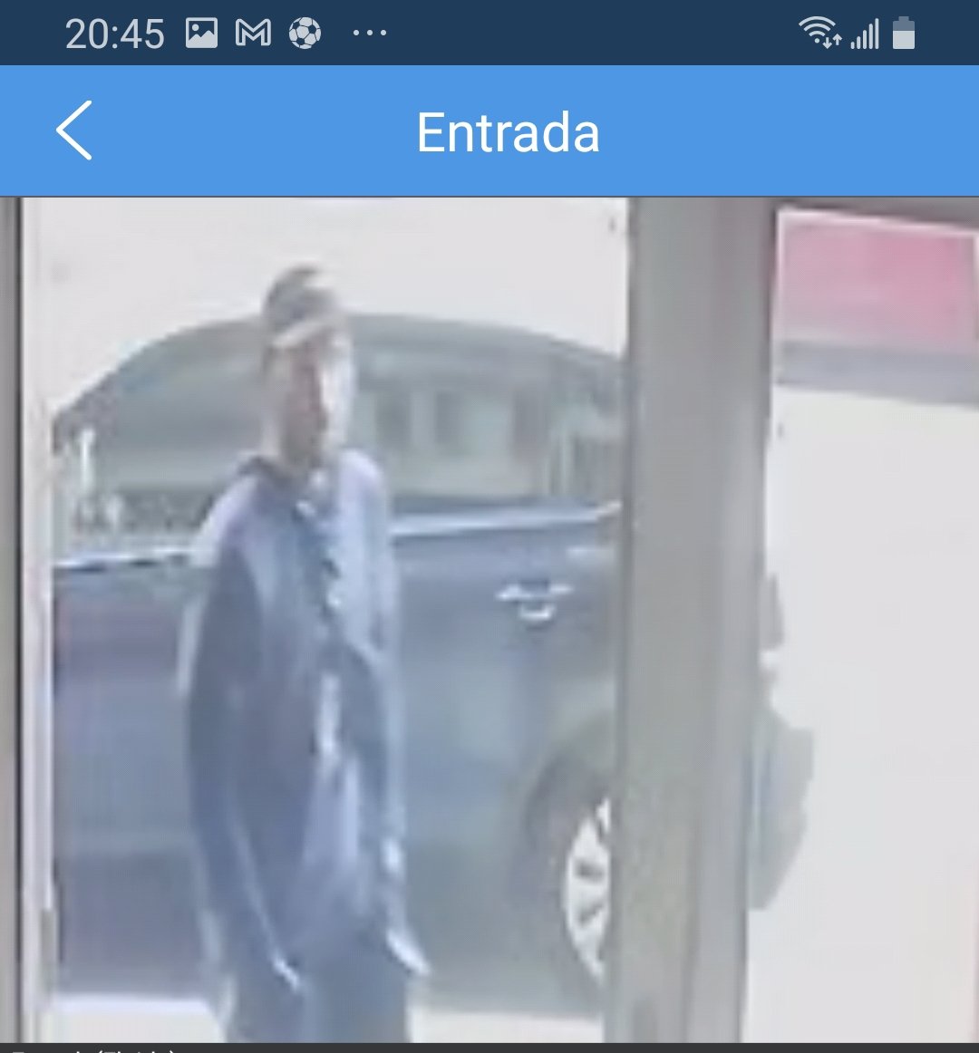 rutthe100's tweet photo. @jorgemacri @Belgrano @todonoticias @LANACION En Mendoza  1275 existe un comité Radical  q al mediodía le da d comer a personas minando la zona aún mas d personas qluego se quedan vagando, ensuciando y drogándose . Hoy robaron en el edificio al lado. Necesitamos ayuda. https://t.co/IMdtCpvykL