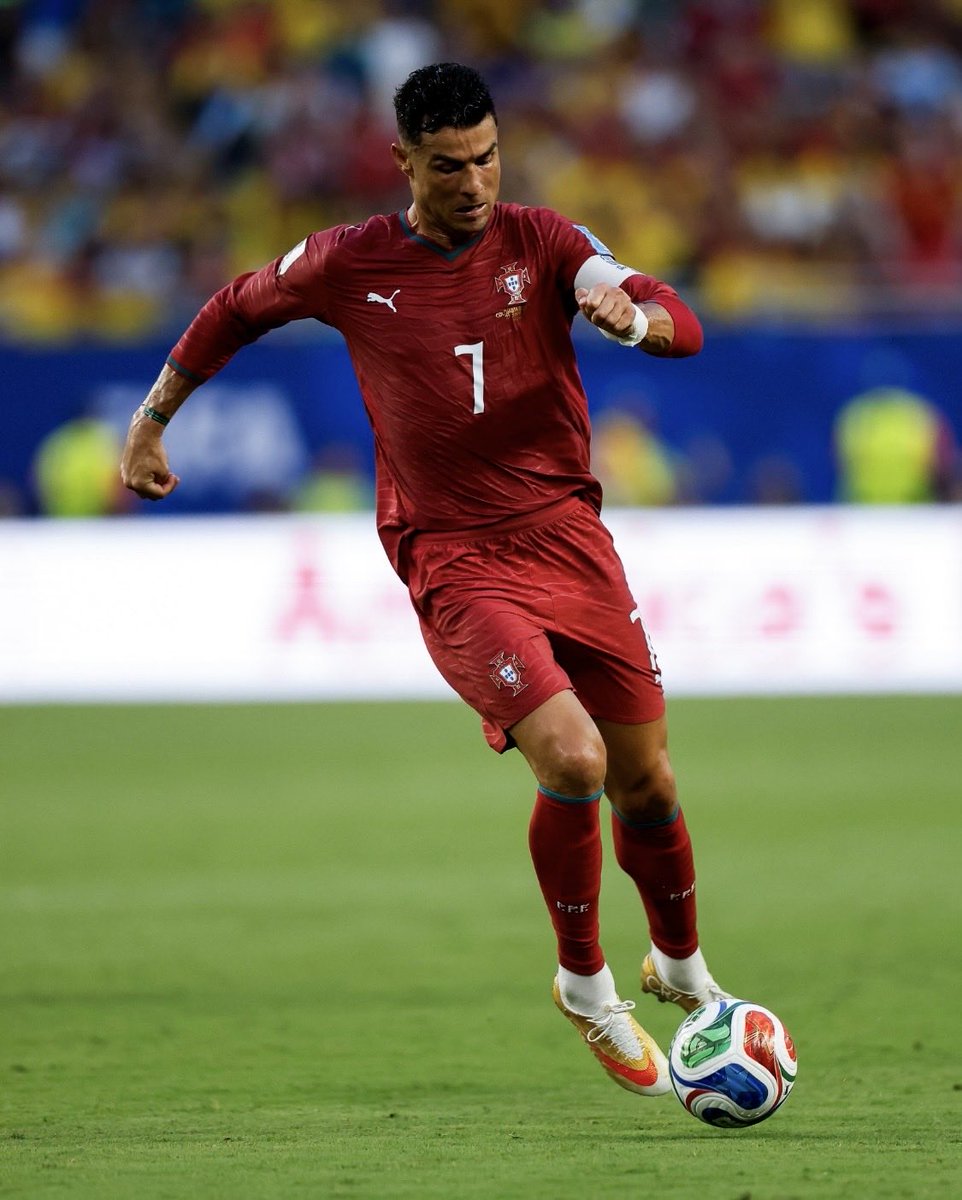 FahadAlkhereiji's tweet photo. #البرتغال_كرواتيا 
مبرررررررروك يا أسطورة كريستيانو رونالدو 
تأهل منتخب البرتغال إلى دور 16 خطوة بخطوة
من تأهل إلى تأهل 🇵🇹🇵🇹🇵🇹 بإذن الله https://t.co/iu1jbrXu4c