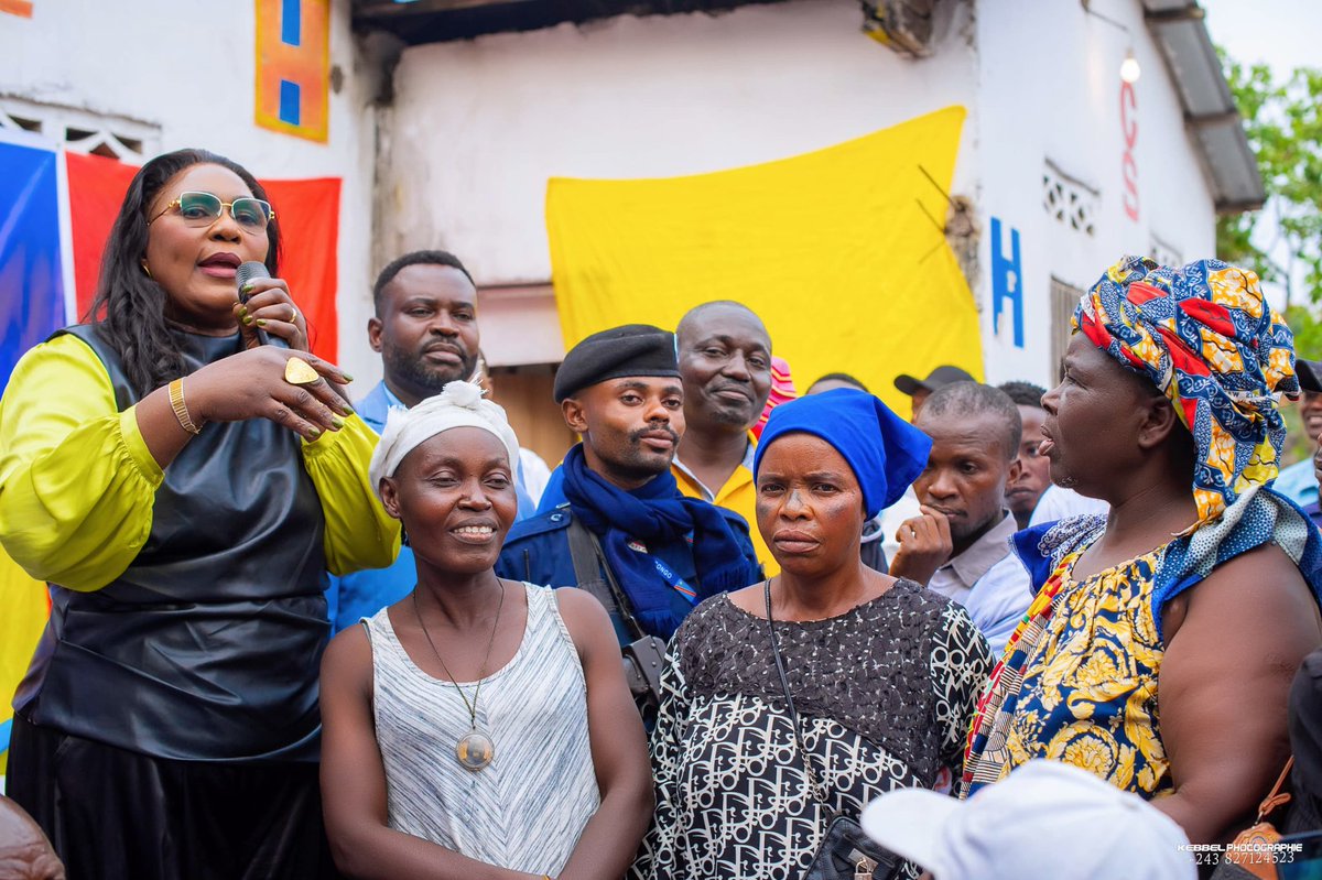 TvSarepta's tweet photo. HONORABLE MUTINGA MARIE SE DÉMARQUE À LA TSHANGU FACE À SES ACTIONS. ELLE CONTINUE D'ECRIRE SON HISTOIRE AU QUARTIER KIBUNDA DANS LA COMMUNE DE KIMBANSEKE LE 30/06/2026.
@CBosembe
@StopiraYannick2 @StanysBujakera  @SeyGauthier11 @central_sage @Presidence_RDC https://t.co/46pcbwMYw5