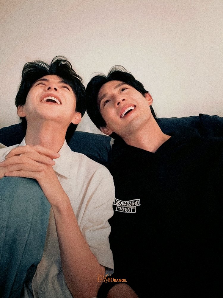 ayliorange's tweet photo. Love is in the way we unconsciously lean toward each other.

#Aylio #政瞳 https://t.co/iCSOoZdl8G