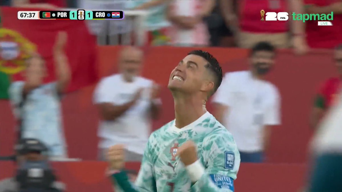 Indie5051's tweet photo. GOOOOOL DE PENAL DE CRISTIANO RONALDO https://t.co/wnoHpgYruZ