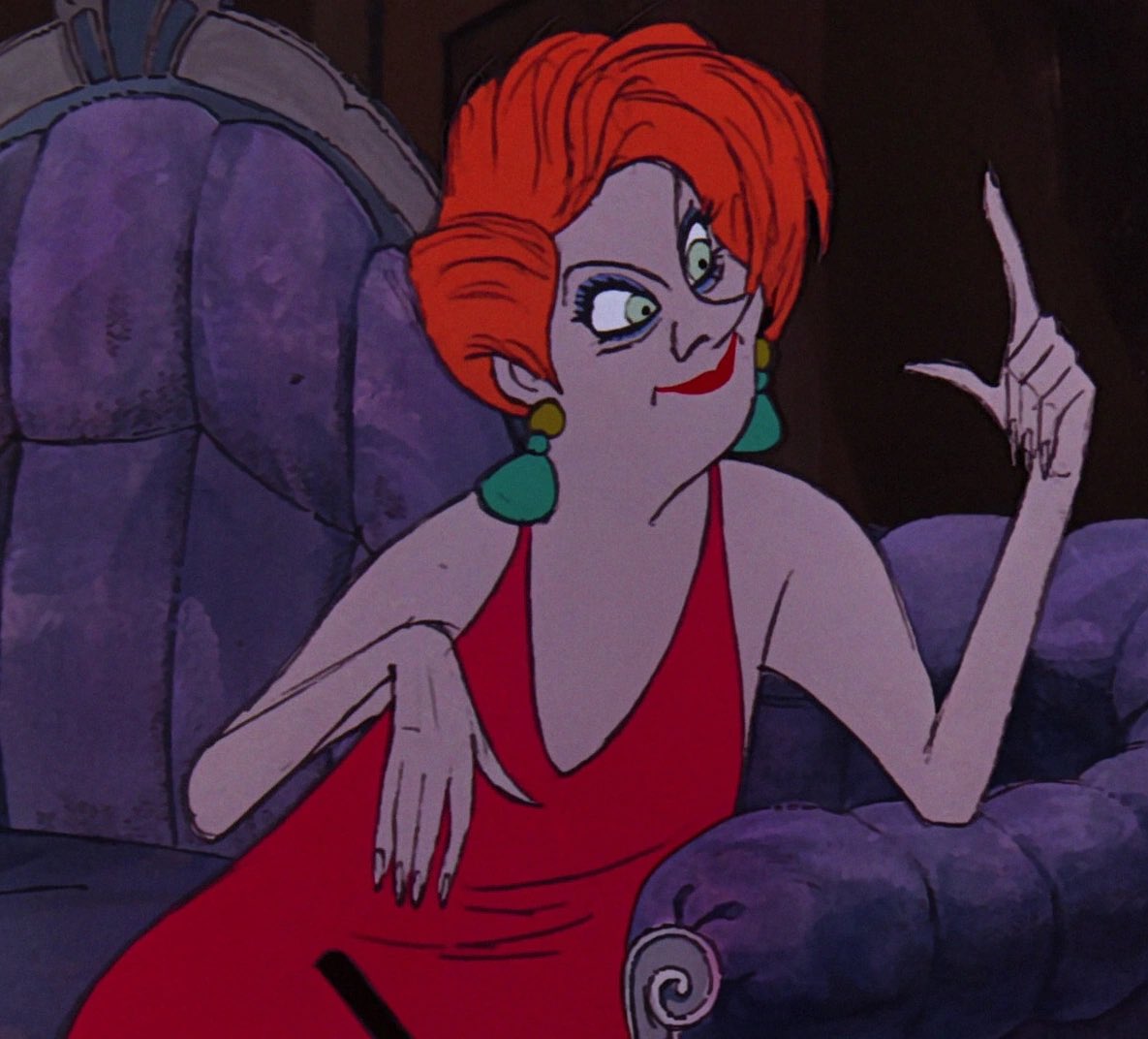 T_Marie60's tweet photo. I’ll give credit where credit is due bc the women villain designs were always fun to watch medusa and cruella could watch over and over bc I love xerox animation 
And maleficent and Ursula bc their shape language and color palettes tickle my brain 🩷 https://t.co/90PVMo4yib