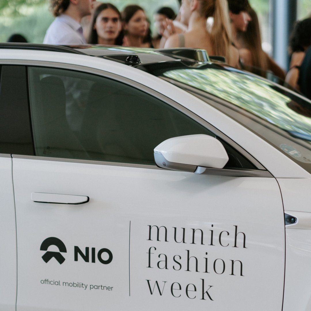 NIO_WilliamLi's tweet photo. CEO of the @FashionWeek #Munich and #Basel will drive a #NIO #ET5 for six months as part of the partnership between NIO & Fashion Week.
Highlight: #NOMI will present her new dessous collection. Follow this post for photo updates. https://t.co/5WFilCz8Ex