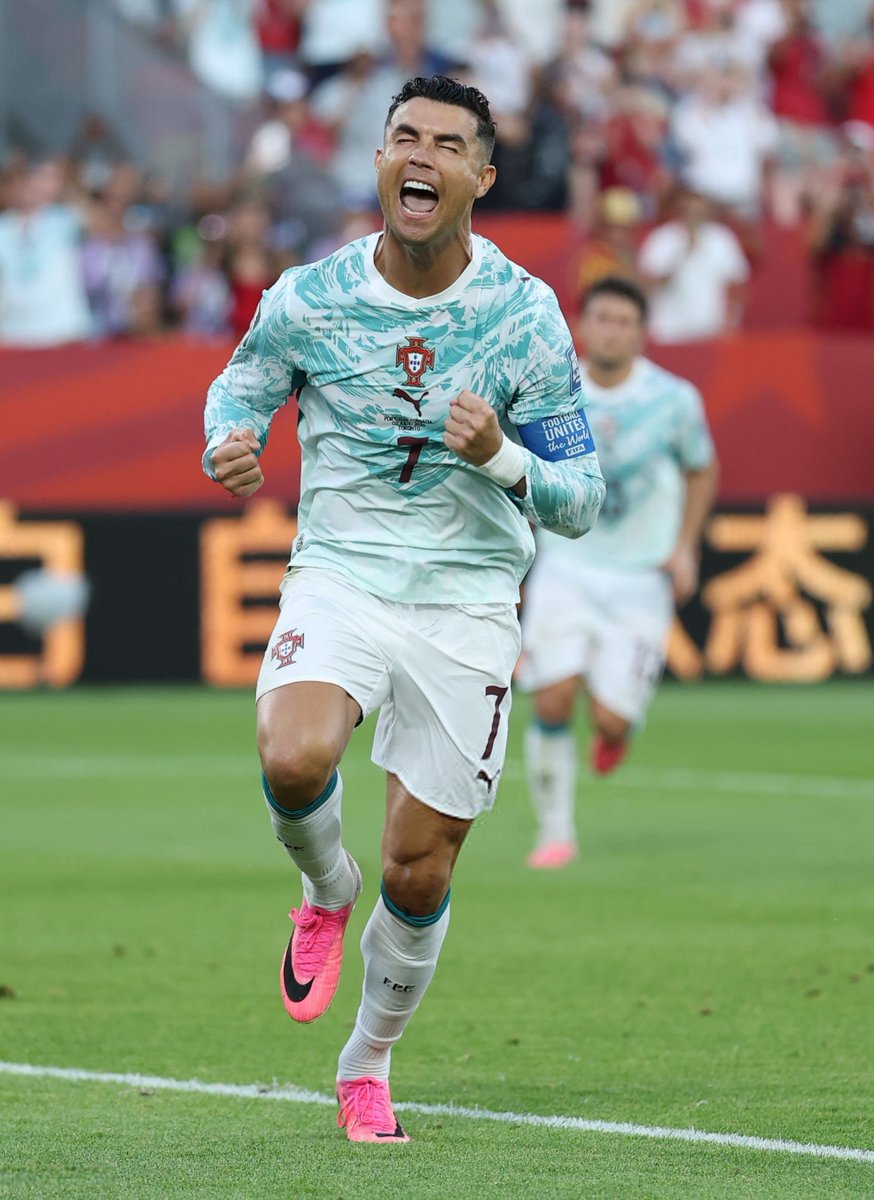 MadridSports_'s tweet photo. Gol de Cristiano Ronaldo.

NUNCA FALLA EN LOS MOMENTOS DE ALTA TENSIÓN. https://t.co/oe5lfHlV5v