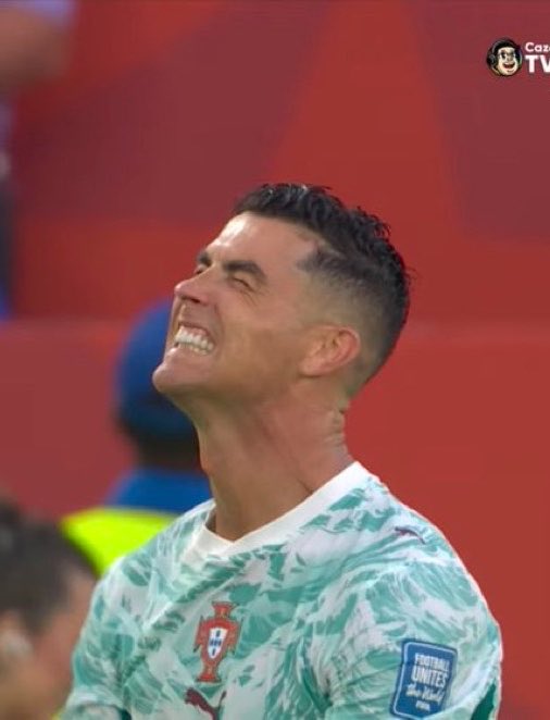 choquei's tweet photo. 🚨HISTÓRICO: Pela primeira vez na carreira, Cristiano Ronaldo marca em um mata-mata de Copa do Mundo! https://t.co/nahHSI1DWO