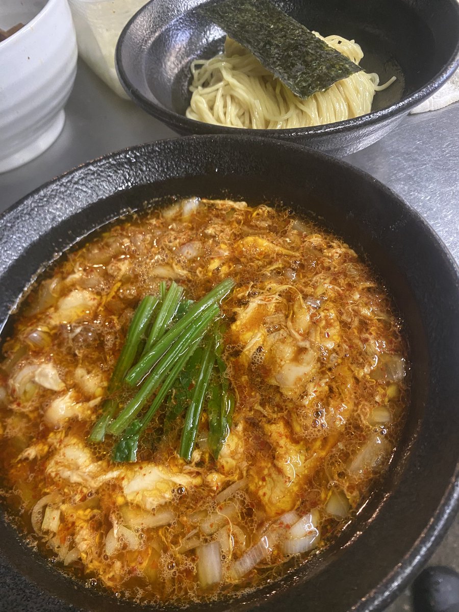Anzawaya's tweet photo. ☀️夏季限定メニュー☀️

『冷やし生姜』
『よだれどりー麺』
『辛酢つけめん』

🌻🌻🌻🌻🌻🌻🌻🌻

宜しくお願い致します✨💪 https://t.co/AiYcB4NzRv