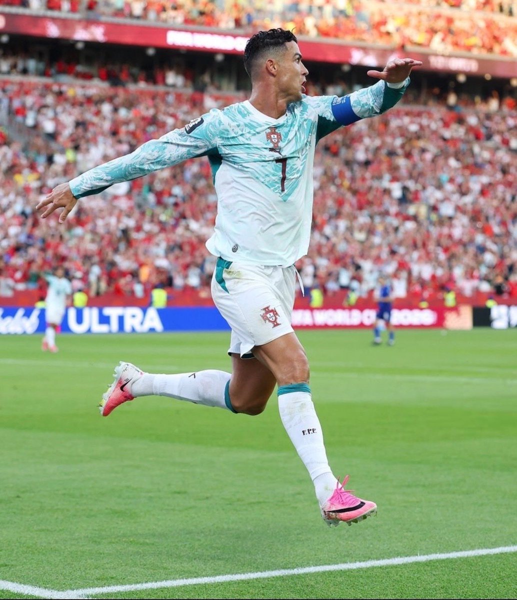 The Touchline | 𝐓 tweet media