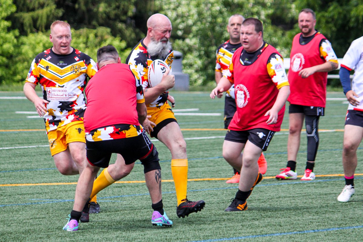 ONGreybeards's tweet photo. Greybeards and @haresfinch_masters_r friends, family and the Ref joined in on the fun last weekend! Here are a few photos from the game after the game. https://t.co/dsuMQMhOKq