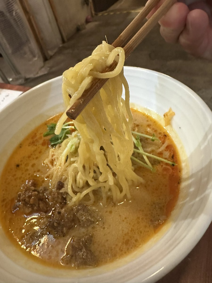 eUOMCOZZ8K2144's tweet photo. 本日は「こういうもん家 Ro-ji」さんで麺活‼️胡麻の濃厚なコクとまろやかなスープが印象的。辛さは控えめで、じんわりと広がる旨みが最後の一口まで楽しめます😋
おおきにご馳走さんでした🩵
2026.7.2.094
#こういうもん家Roji 
#Roji
#担々麺
#出町柳グルメ
#京都ラーメン
#麺スタグラム https://t.co/WJoIjaJy71