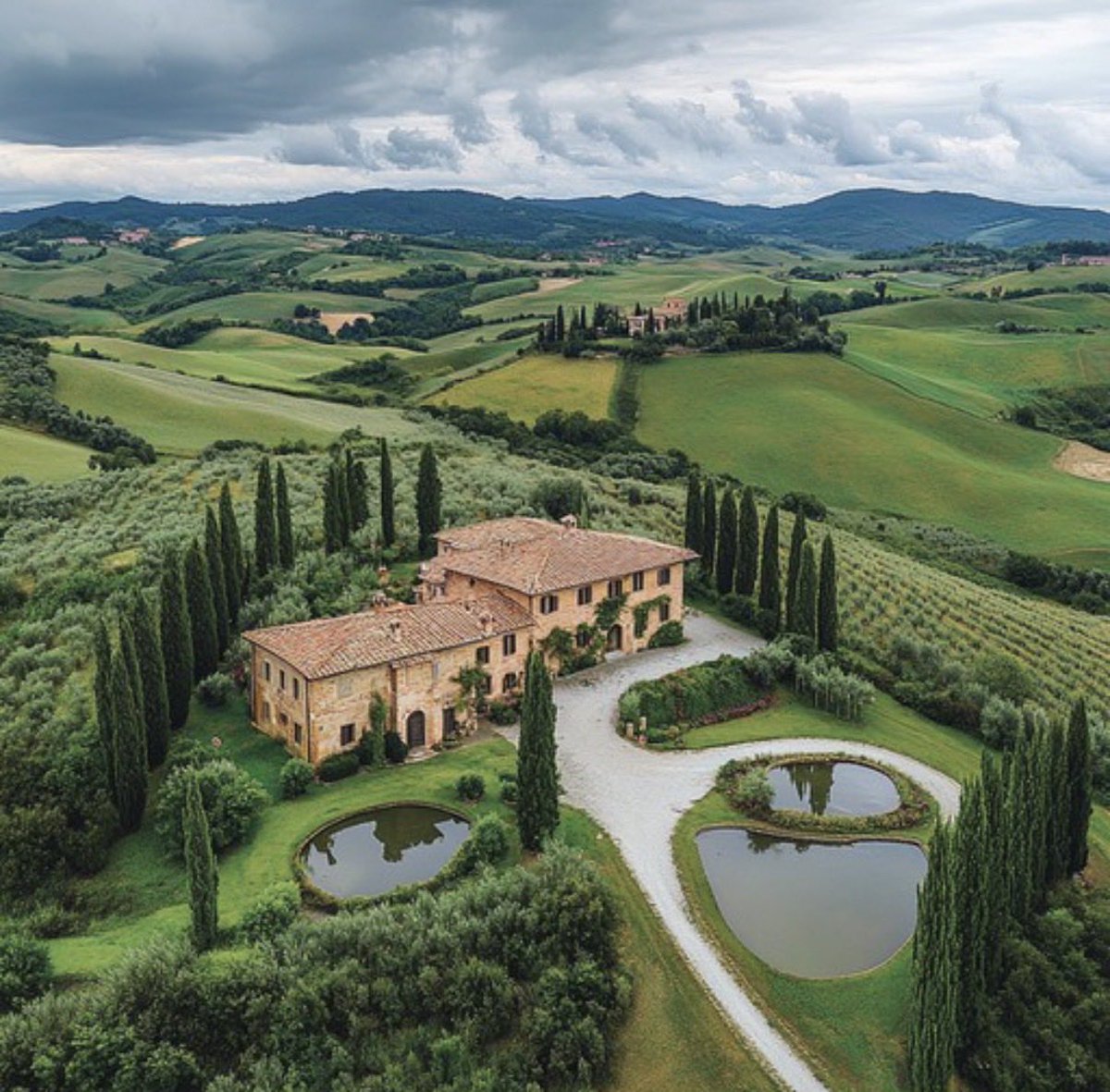 iluxuryvillas's tweet photo. An NDA is standard, but true privacy is structural.

Our vetting process goes beyond gated entries. We analyze sightlines, drone accessibility, and natural topography to ensure your stay is completely shielded from the outside world.

Absolute discretion, by design #iLuxuryTravel https://t.co/1uZv7Tqpy8