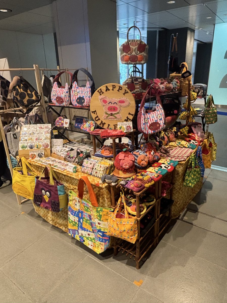 happyfumi2's tweet photo. カナリヤハンドメイドマーケット　最終日です

10:00〜19:00

札幌駅前地下歩行空間
北3条広場(西) https://t.co/pk2GTbVQFz
