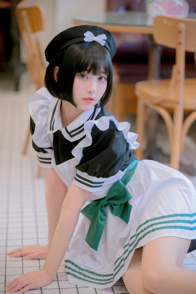 sky_Queens19's tweet photo. 기부니가~짱😵
#maidcosplay #cosplayphoto #parttimegirl https://t.co/lpw7vflkLO