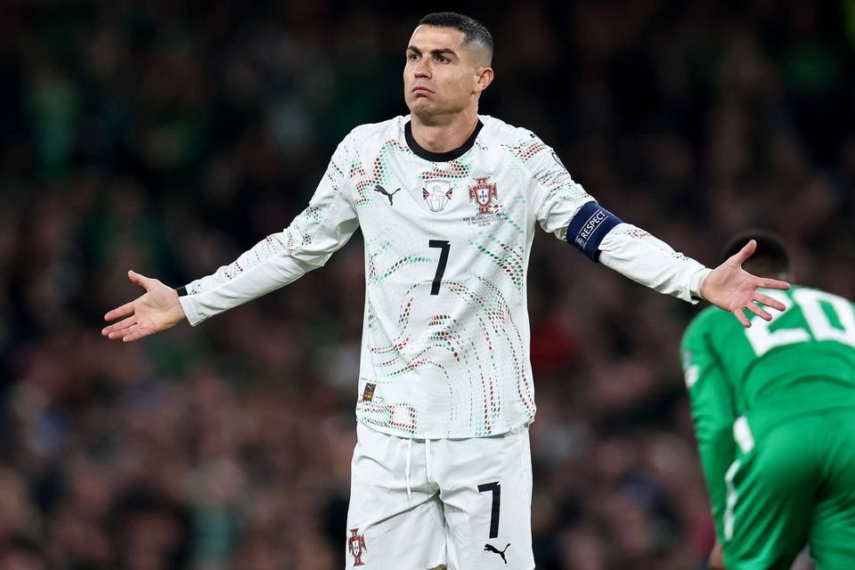 TukTuk_Academy's tweet photo. Finally, Cristiano Ronaldo has equaled Ellyse Perry's FIFA World Cup knockout goal tally 🔥 https://t.co/MyCE644cIp