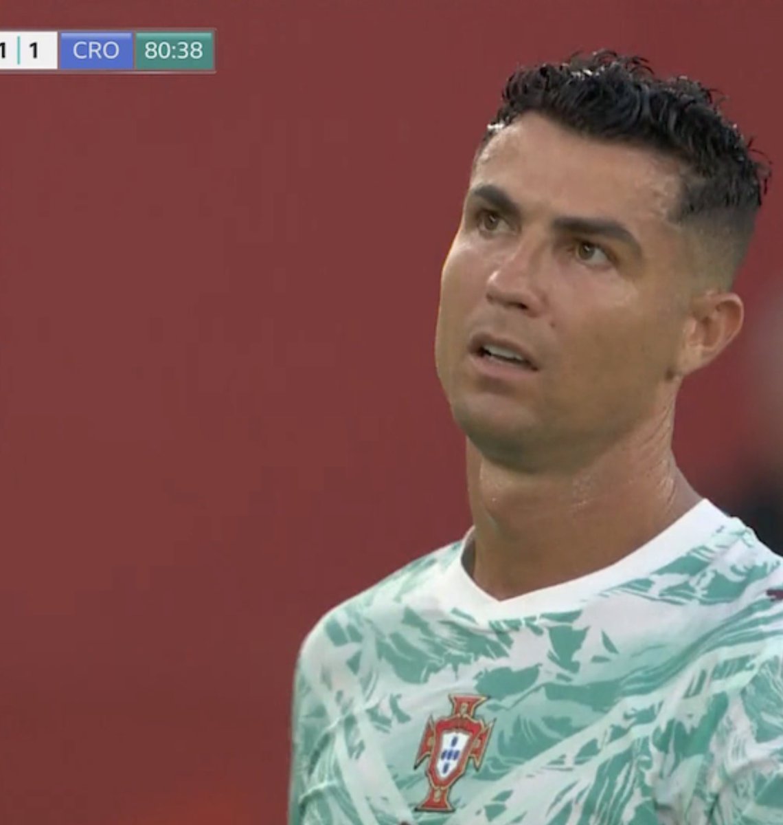 MadridXtra's tweet photo. 🚨 CRISTIANO RONALDO SUBBED OFF. https://t.co/2WwI21Ohpw