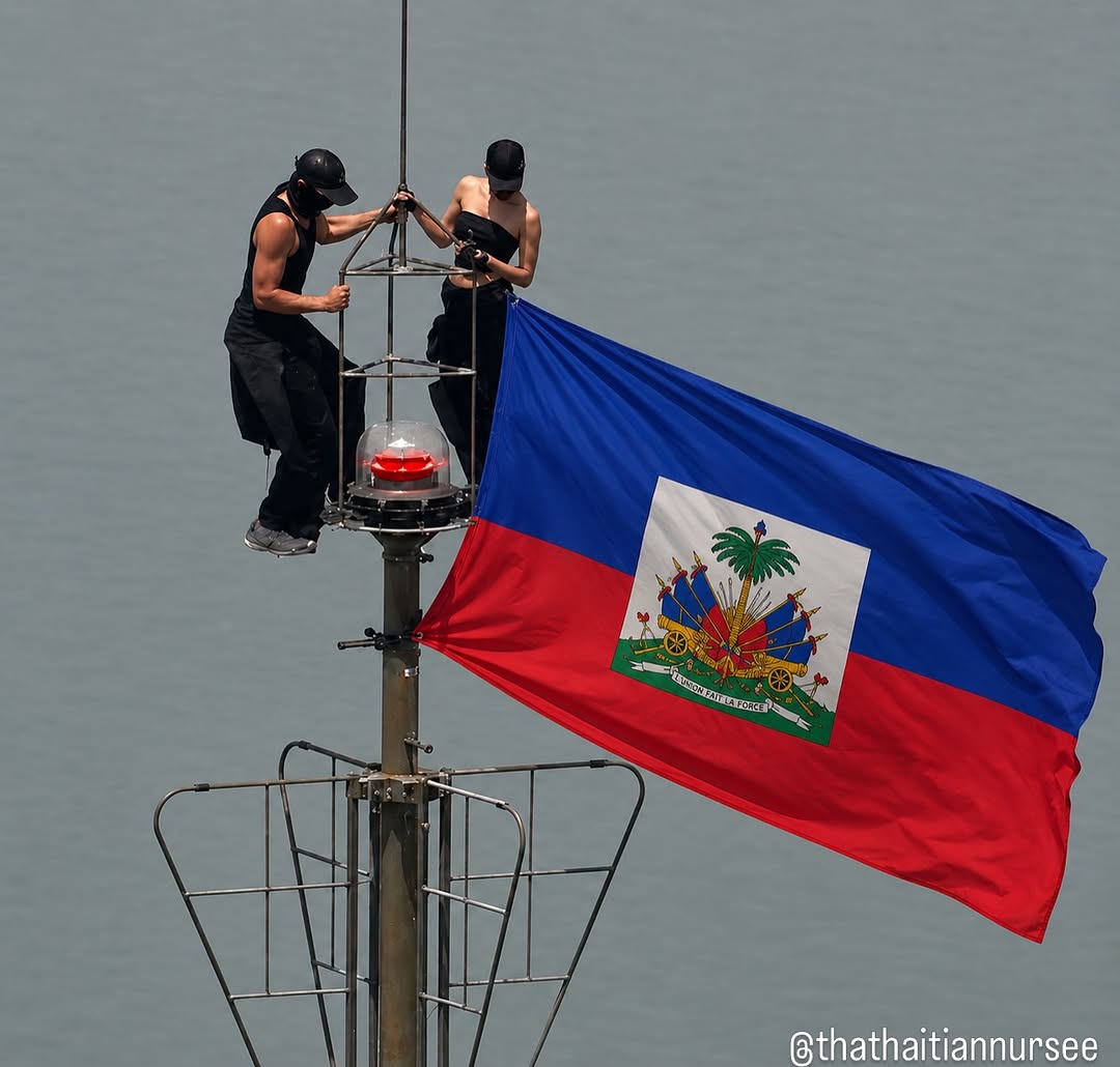 SandyC_Official's tweet photo. Ayiti forever 🇭🇹❤️💙 https://t.co/2QguxoCtvz