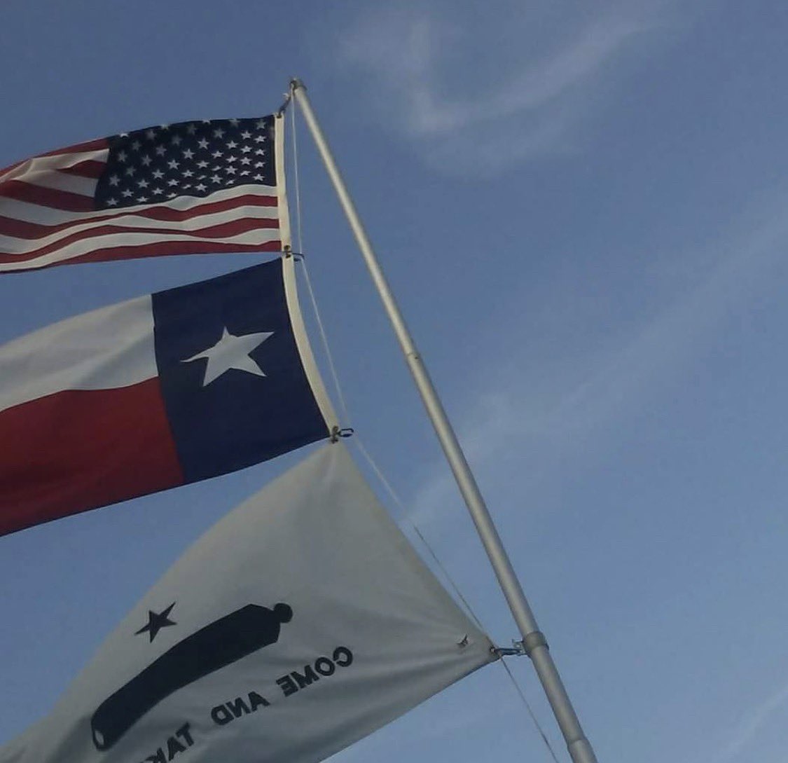 cecileyv's tweet photo. @GuntherEagleman Texas Vibes 🤘🤠🇺🇸 https://t.co/8sIlB00EhZ