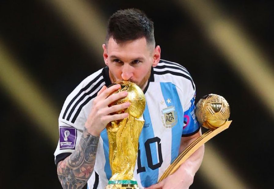 JeffFcb14's tweet photo. A mi GOAT nunca lo sacarían de un partido donde su equipo necesita la victoria https://t.co/Xy6Tlov3ct
