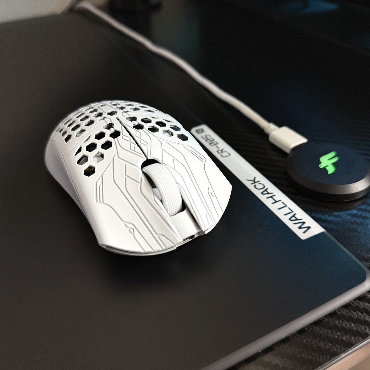 Rabot233's tweet photo. WALLHACK CR-005🖤
@WallhackHQ 

#Desksetup #Glasspad https://t.co/tonXl0iq8W