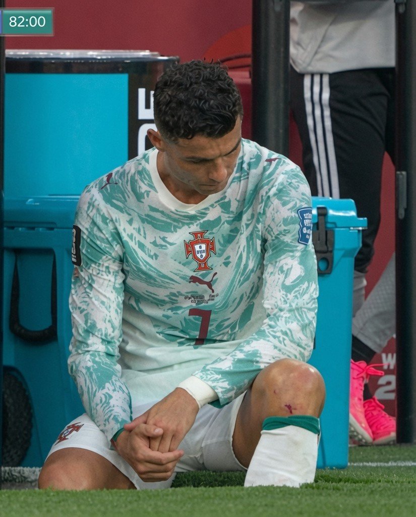 TeamCRonaldo's tweet photo. 📸 Cristiano Ronaldo after being subbed off at the 80th minute. https://t.co/1CHvL98fYc