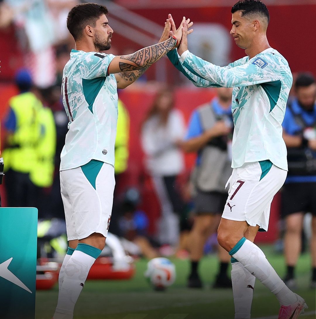 hilalstuff's tweet photo. لحظة دخول نيفيز بدلاً عن رونالدو ❤️

#FIFAWorldCup https://t.co/kTlr52G2fv