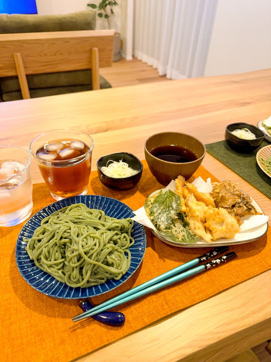 raito_ssb's tweet photo. これホンマに〜？と思いながらレンチン小麦粉で天ぷら作ったら過去一レベルの最高サクサク天ぷら出来てしまった ありがとうTwitter ありがとうインターネット社会 https://t.co/Qw2curxXfB