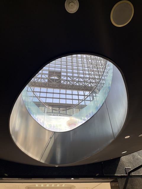Crosta_Kyoto's tweet photo. #京都大作戦　へ行かれる方！
京都駅で荷物預けて手ぶらで直行しませんか☺

🧳お店でお預かり（8時〜20時）
「明日以降の引き取り」もOK（追加料金有）

🚚ホテル当日配送　※対象ホテルのみ
大阪：13時〆 ｜ 京都：14時〆

#京都大作戦2026 #夏フェス #京都大作戦 https://t.co/7foXLYgzTw