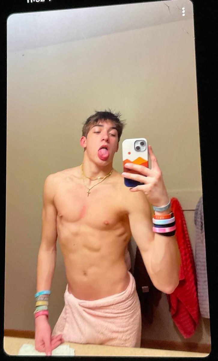seogna0000's tweet photo. https://t.co/nPPsq9p2kT
Bait requests, bait files and group
Aiden &amp; friends 5 
   
#horny #Str8bait #baited #baitrequest #edgar #baitedkids #pizz https://t.co/ALLmT0FXgZ
