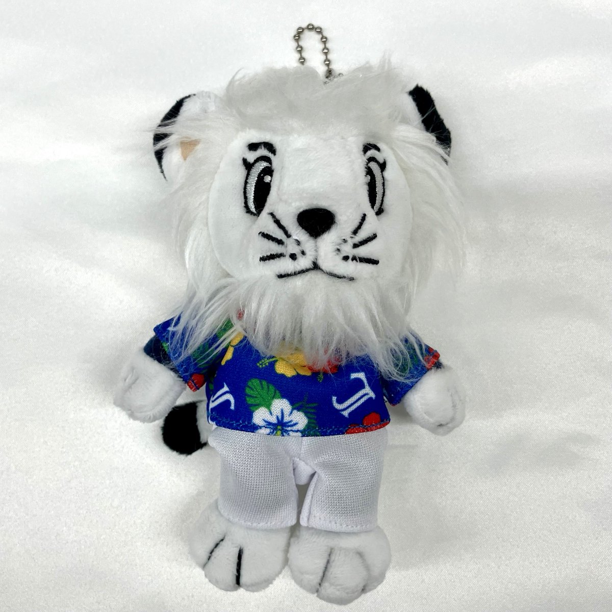 Lionsstore_web's tweet photo. ＼7/7(火)発売！沖縄開催記念グッズ／

沖縄らしいデザインのグッズが豊富なラインナップで登場！
ぜひ観戦の記念にゲットしてくださいね！

📍球場前広場特設グッズテント(場外/1塁側芝生エリア)
🕰15:00～試合終了30分後まで(予定) ※最大22:00まで
🔗https://t.co/U0PkQrux2v

#seibulions　#與座海人　#平良海馬　#龍山暖