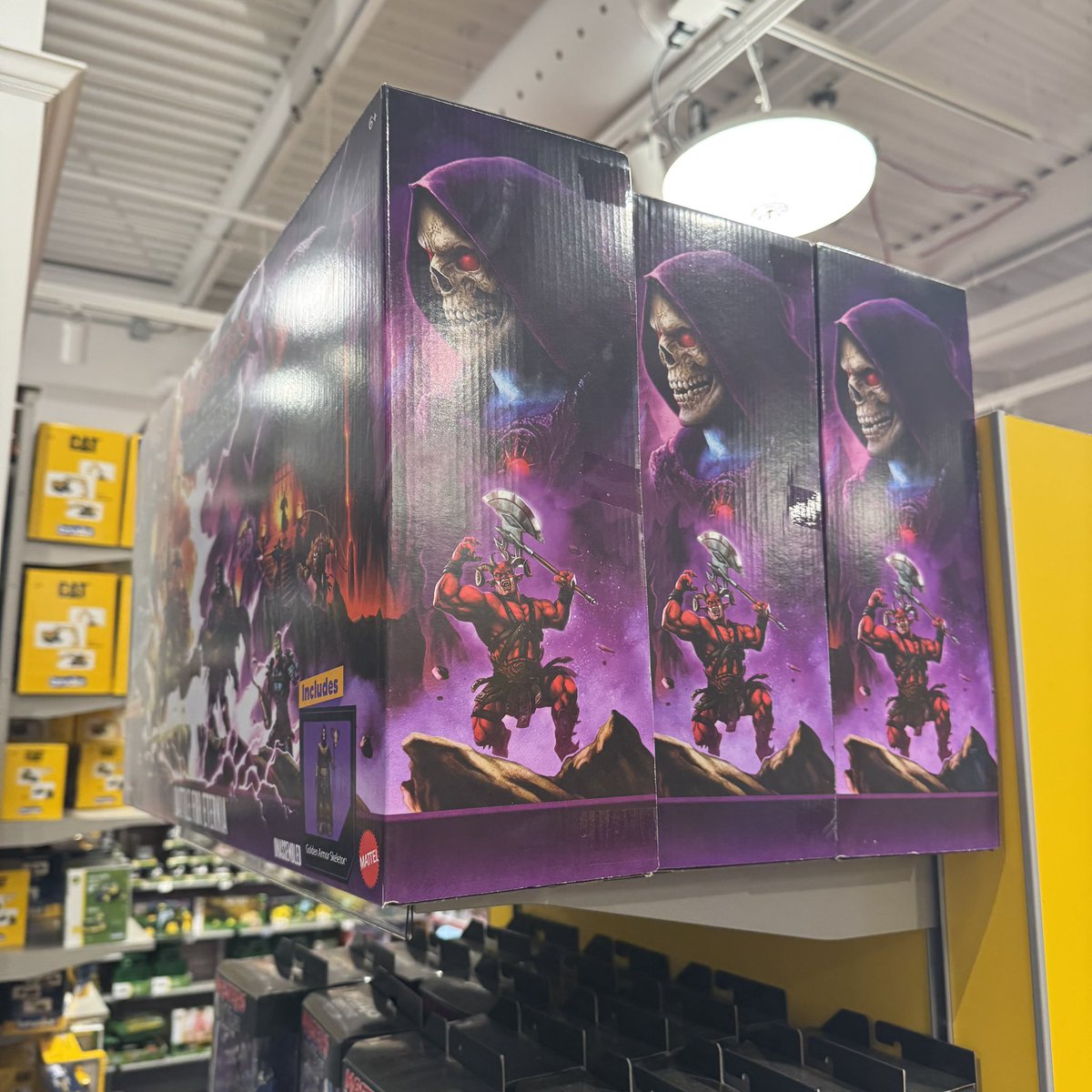 InPursuitofToys's tweet photo. Scheels stores are stocking the MOTU Battle for Eternia playset. Some amazing artwork on the packaging! This was at the Chandler, AZ location. 

#scheels #mastersoftheuniverse #motu #heman #inpursuitoftoys https://t.co/33ykPqziHo
