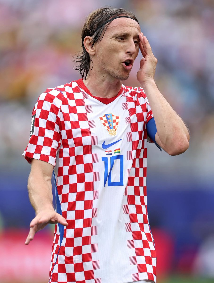 theMadridZone's tweet photo. IT HAS BEEN A PLEASURE.

THANK YOU FOR EVERYTHING, LUKA MODRIĆ. ETERNAL LEGEND! ❤️ https://t.co/0WB1Xbd61B