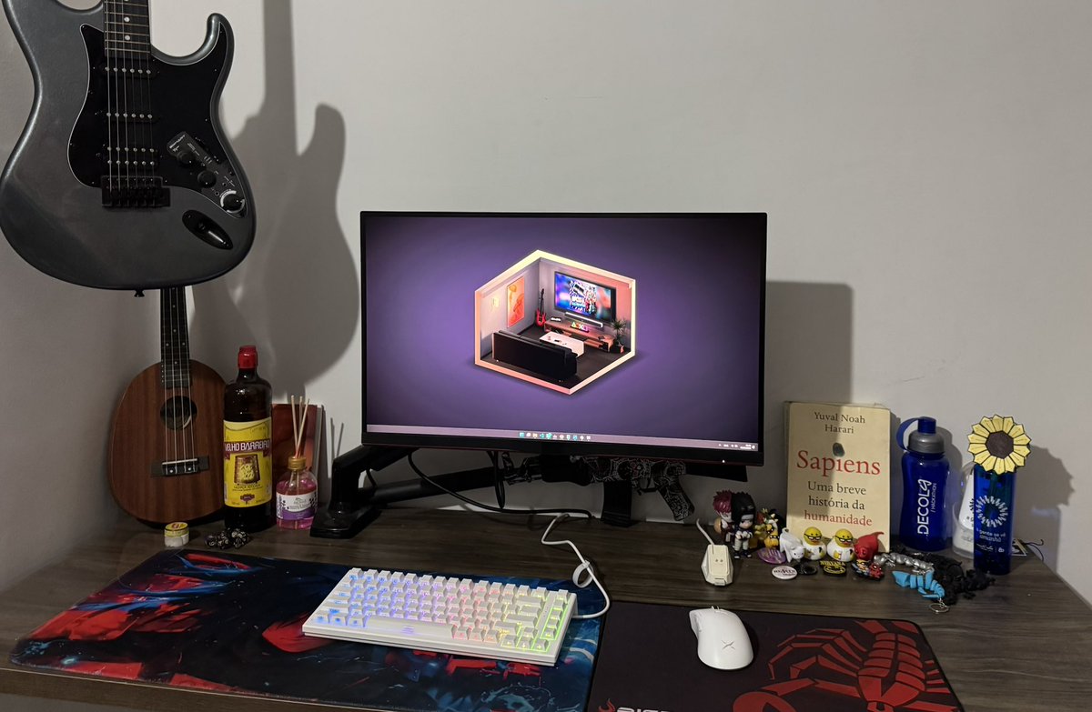 randominspirat's tweet photo. Oq acharam do meu Setup de programador gaymer do rock? https://t.co/Gem3fm15RE