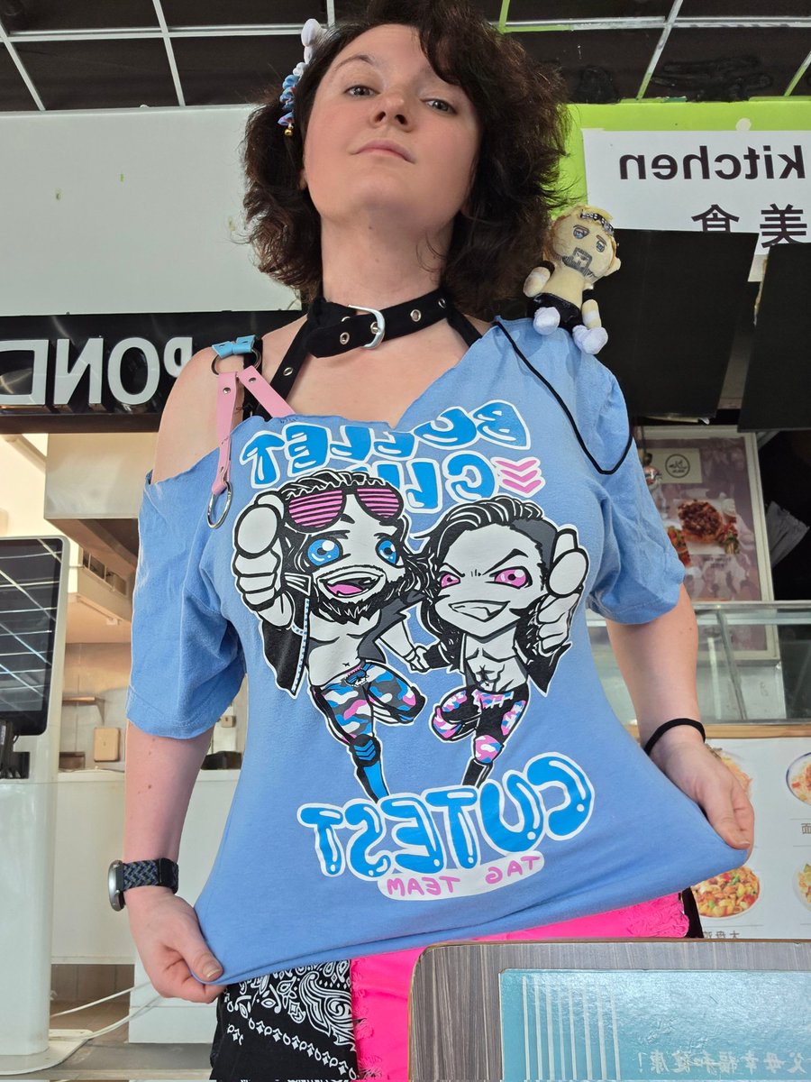 Delilah_Hayden's tweet photo. Cutest Tag Team modified fit with baby @elpwrestling - @njpw1972
#customclothes #njpw #elphantasmo #bulletclub @taiji_ishimori https://t.co/IZROVE0IR9