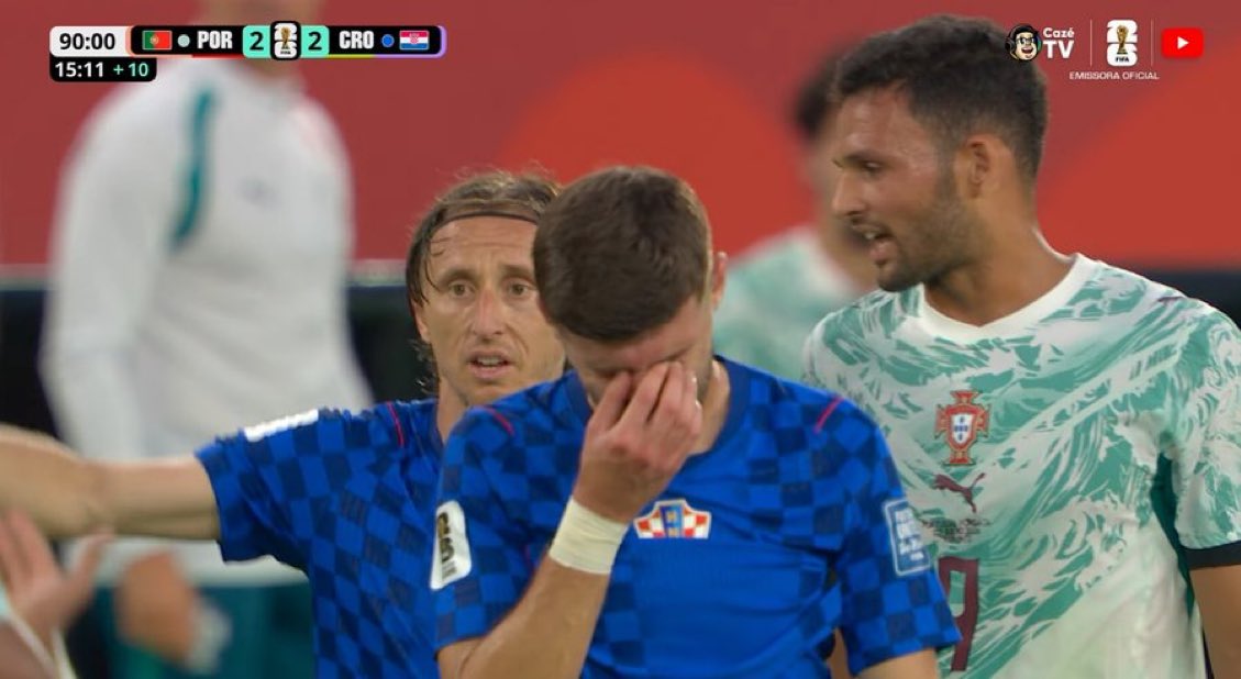 luscas's tweet photo. GOL ANULADO O QUE QUE TÁ ACONTECENDO MEU CU TA PISCANDO https://t.co/oHl2DlE7iR