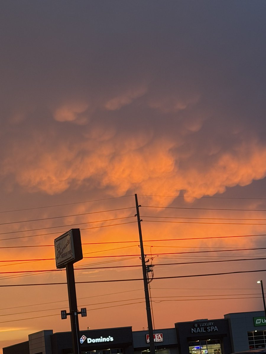 TrentsWeather's tweet photo. @spann @simpsonWVTM13 Hazel Green, AL 8:04pm CDT! https://t.co/TNLxCw2XDy