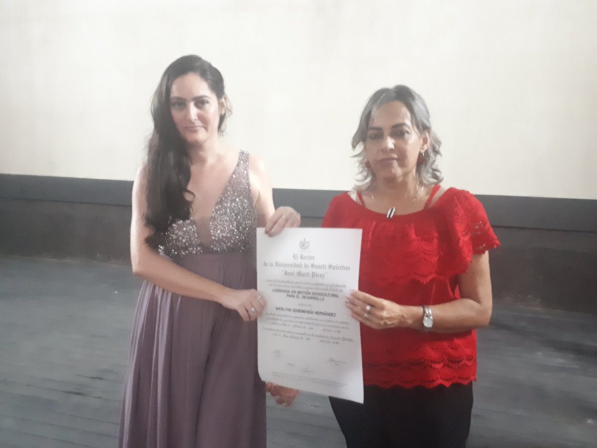 Diegoapg5's tweet photo. Universidad de #Yaguajay, #SanctiSpíritusEnMarcha gradúa más de 80 nuevos profesionales. #CubaEduca #UNISS #CubaEsCultura @DeivyPrezMartn1 @AlexisLorente74 @JasielCarballo @RadioYagNews @DiazCanelB @UnissJMarti @WalterBG_MES https://t.co/4boJHGW7ZT