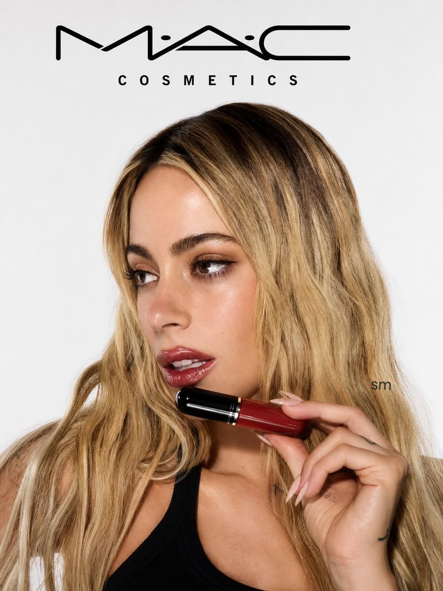tinirude's tweet photo. tini decidió q nos levantemos y la veamos como cara de todas las marcas. me parece excelente https://t.co/o7pa4QwRGS