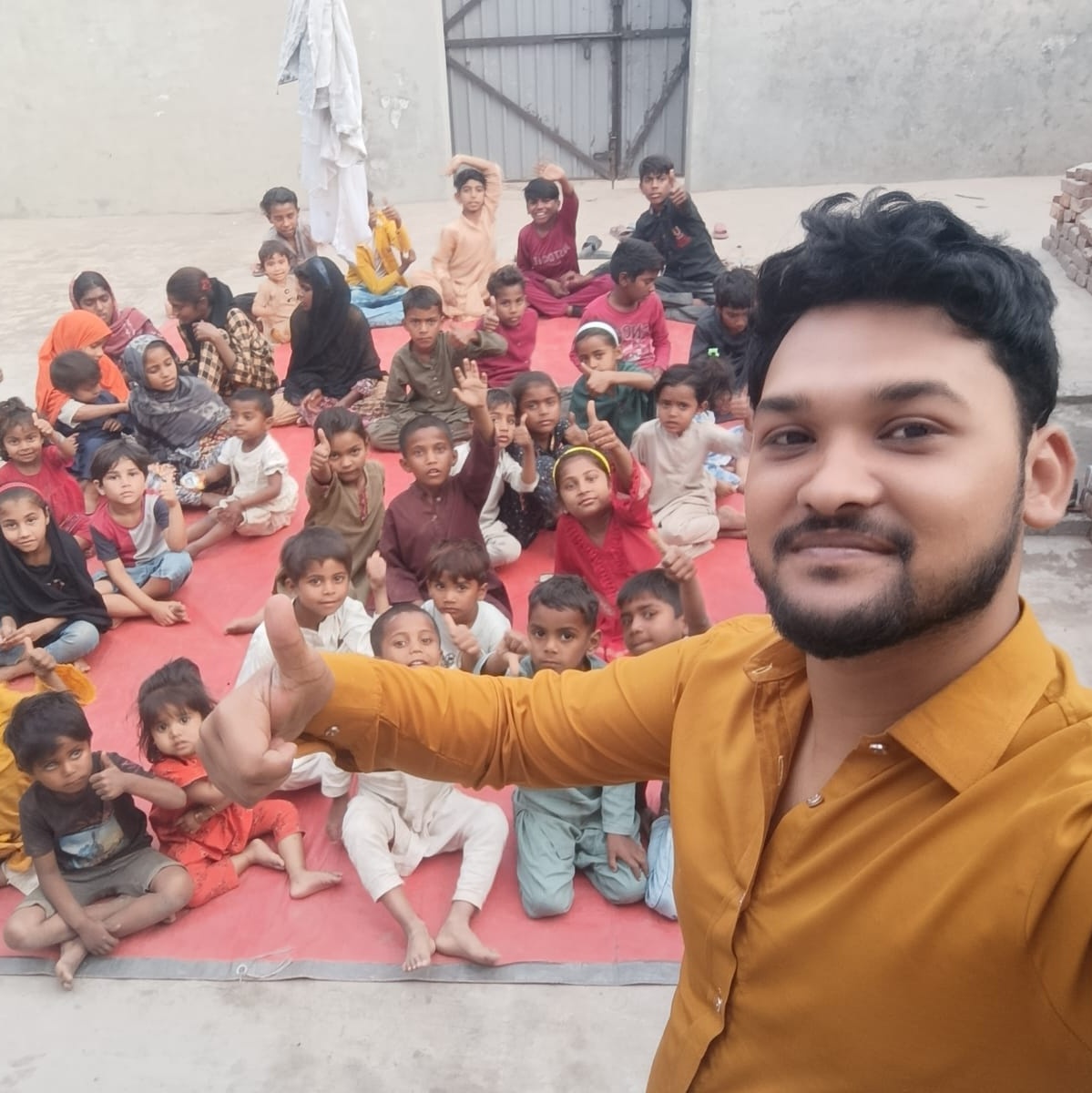 chandChris1's tweet photo. My Brothers and sisters in Lord Jesus Christ 🙏If you would like to share the Word of God with children online in a Sunday School meeting as God has commanded, you can me ( DM or Gmail )  chandmasih539@gmail.com🌍📖✝️📖🌍 https://t.co/gFK8GqIuPH