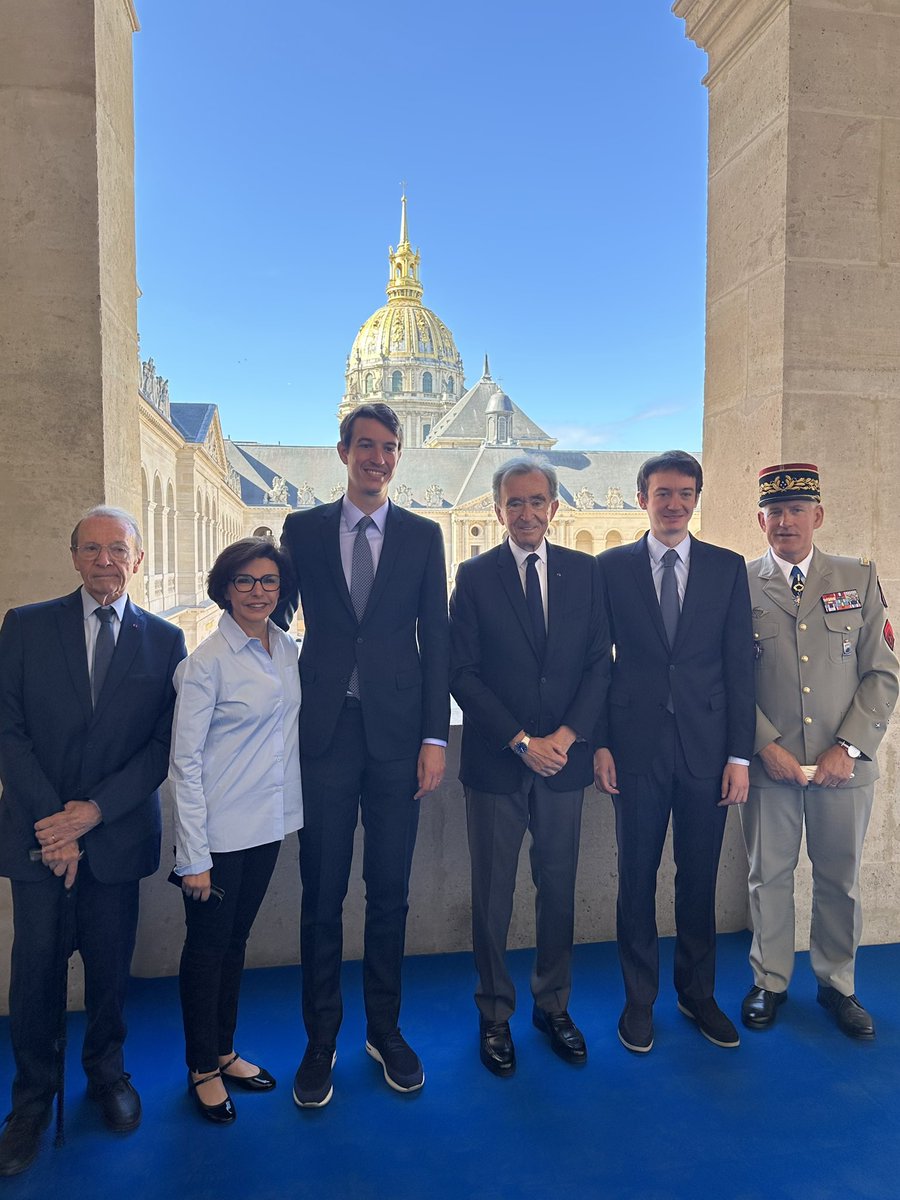 f_arnaultt's tweet photo. @f_arnault #fredericarnault https://t.co/MFlYRFazrf