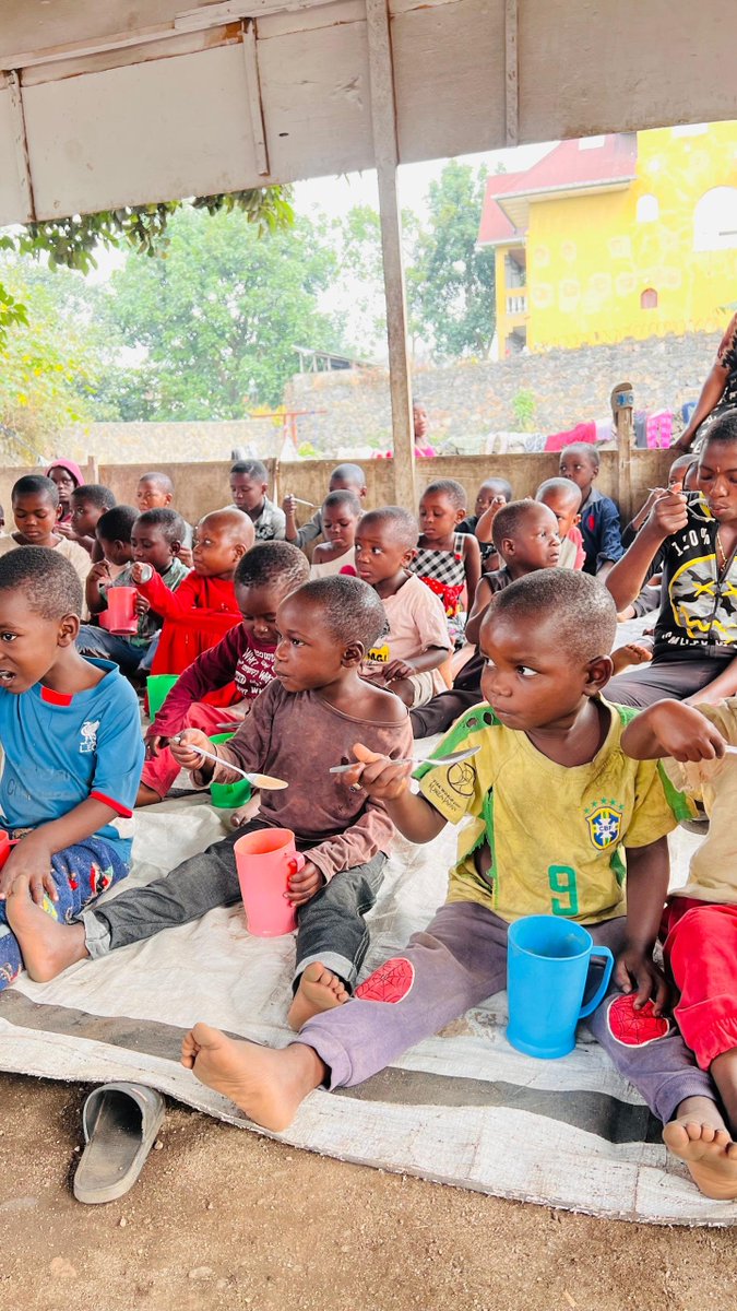 fomubisa's tweet photo. JOUR 2 – Bouillie ultranutritive au Centre Mabadiliko, Mercredi 1er juillet 2026

Dans le cadre du projet « Un avenir lumineux pour les orphelins de Goma – Phase 2 », FOMUBISA ASBL a poursuivi son action sociale au Centre Mabadiliko.  

44 orphelins (21 garçons et 23 filles) ont bénéficié d’une bouillie ultranutritive, préparée avec soin pour renforcer leur santé et leur croissance.  

Cette initiative s’inscrit dans notre mission de solidarité et de bien-être communautaire, en offrant aux enfants les bases d’un avenir plus lumineux et prometteur.  

Merci à tous nos partenaires et soutiens, à l’instar de MUTOTA ONG, qui rendent possible cette action. Ensemble, nous bâtissons des vies meilleures.  

https://t.co/OgPTRDf7ja
fomubisaasbl@gmail.com
FOMUBISA #CentreMabadiliko #UnAvenirLumineux #Solidarité #Nutrition #Orphelins #Nord-Kivu