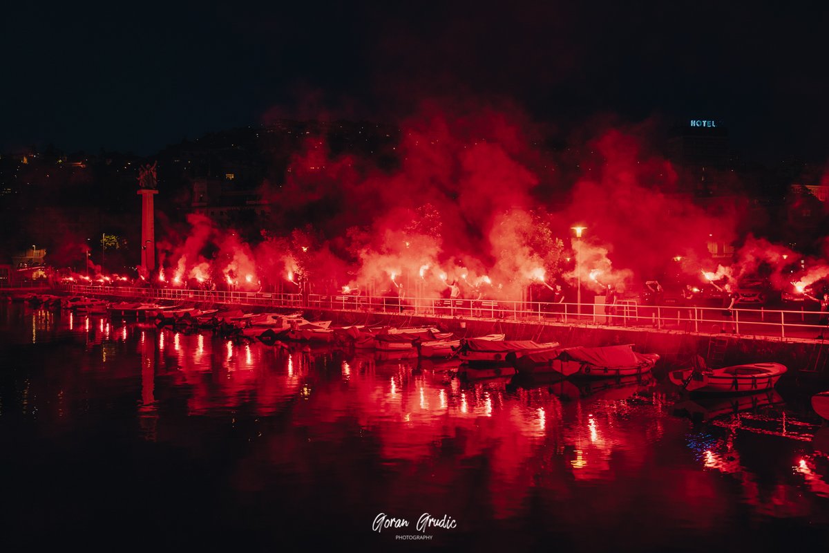 ggrudic's tweet photo. 🔥🙏 53 baklje u spomen na 53 poginula pripadnika 111. brigade Hrvatske vojske „Zmajevi“ 🇭🇷 

Rijeka, 2.7.2026. 🇭🇷 ✌️ https://t.co/8BhzhoemFf