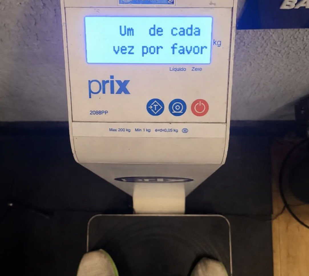 miaa0kcal's tweet photo. assim hoje https://t.co/1QcPORcEcM