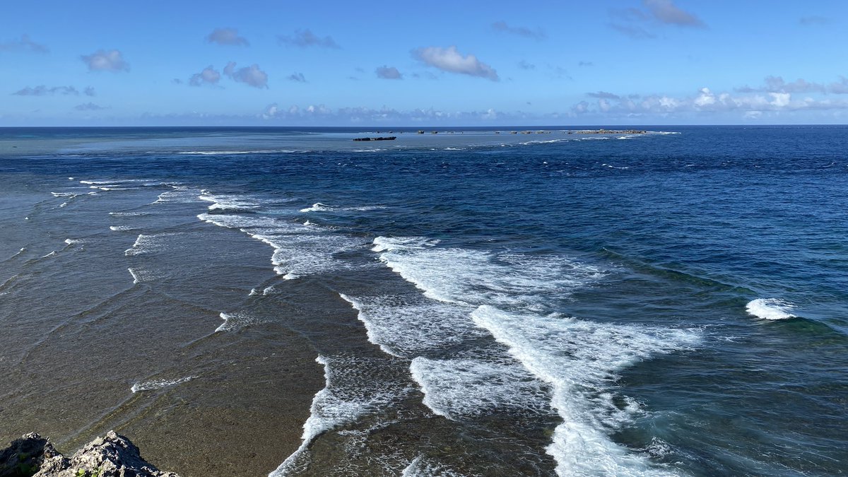 gurumedeka's tweet photo. 毎年恒例の宮古島・伊良部島・下地島の旅✈️
今年はいい時期に来れたので、滞在中は天気が良さそうです🏝️☀️
初日は下地島空港へ午後着だったので、東平安名崎だけ訪れ、ホテルチェックイン。
やっぱ宮古島はいいね👍 https://t.co/v3CAdXd5tv