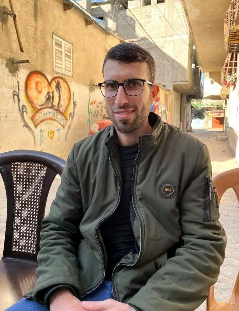 QudsNen's tweet photo. Palestinian Abdul Hamid Adel Jarwan was killed in an Israeli airstrike on Al-Nuseirat refugee camp in the central Gaza Strip. https://t.co/aMQcuBTQ4c